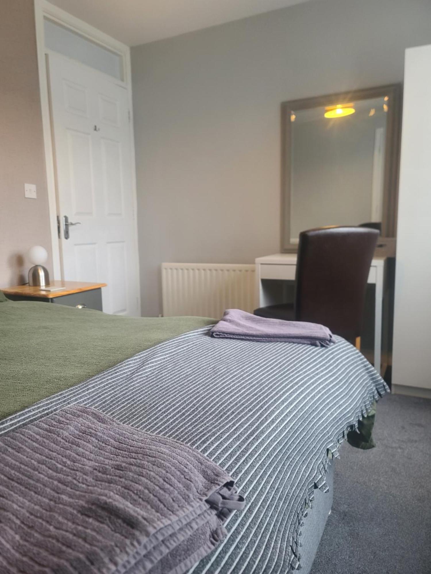 Edenderry Town House Apartment Belfast Exterior photo